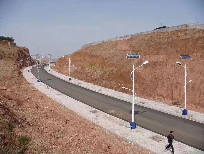 LED太阳能路灯 太阳能道路灯 彩运网